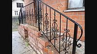 Перила с кованными элементами