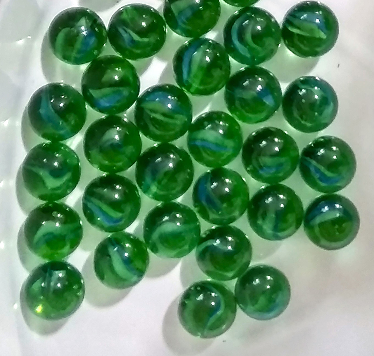Декоративные, стеклянные камушки, полупрозрачные, зеленые "Шарики". - фото 2 - id-p57520259