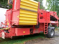 Картофелеуборочный комбайн Grimme SE 150-60