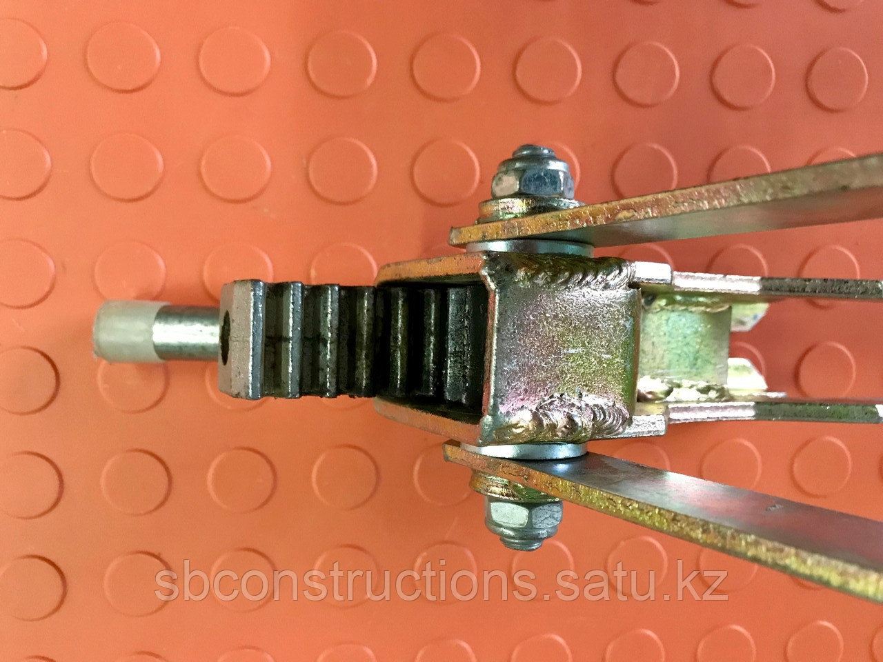 Ключ для пружинного зажима рычажной большой для опалубки (строительная клипса, чирозы) - фото 4 - id-p51293694