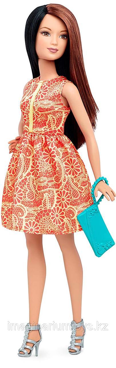 Кукла Барби модница с комплектом одежды - фото 3 - id-p57535871