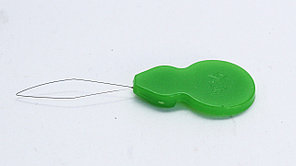 Нитковдеватель с пластиковой ручкой, зеленый, 2.5 см
