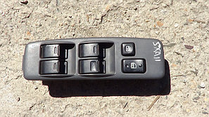 Блок управления стеклоподъёмником Toyota RAV4 (SXA11)