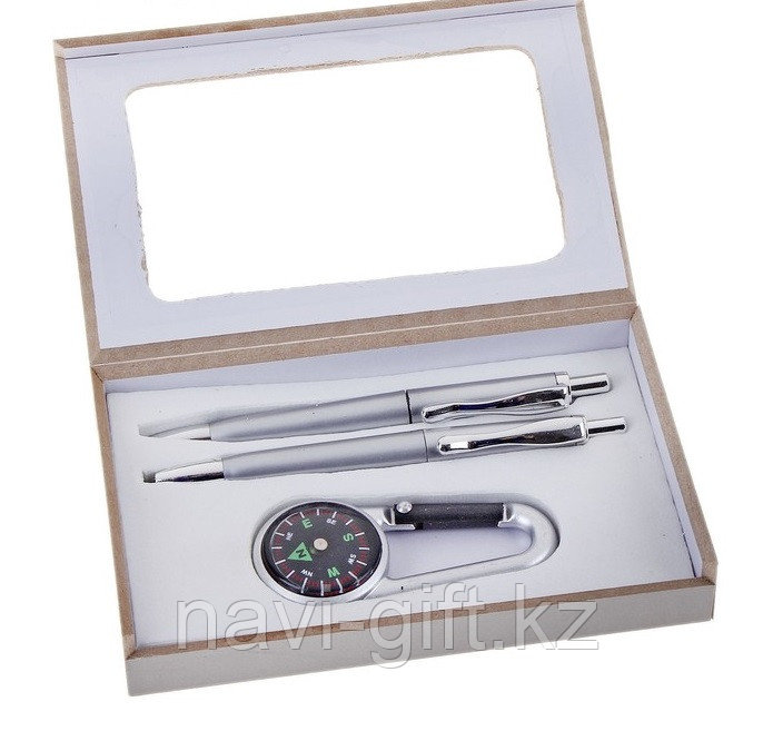 Подарочный набор, 3 предмета в коробке: 2 ручки, брелок-компас
