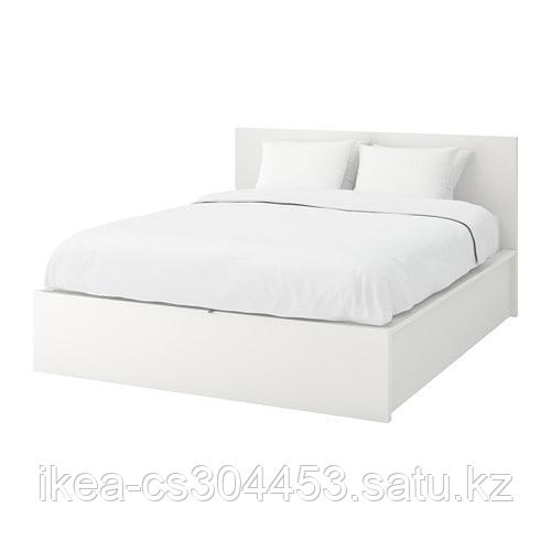 malm krovat s podemnym mehanizmom belyj