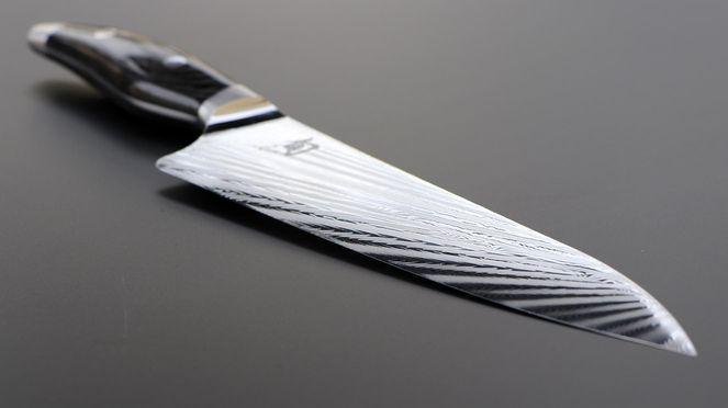 Нож KAI Shun Nagare Шеф 200мм - фото 1 - id-p57973176