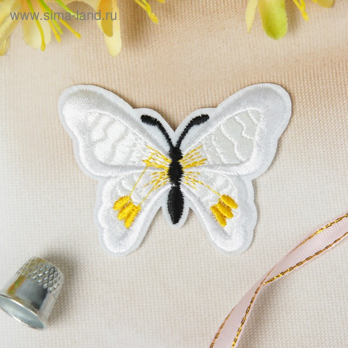 Термоаппликация "Бабочка", 6,7*5см, цвет белый