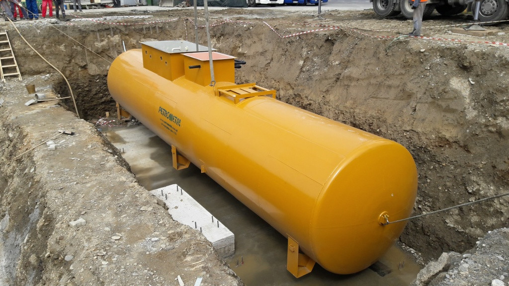 ргсд-75. полуподземный резервуар для нефтепродуктов. подземный резервуар для нефтепродуктов. емкости подземные, горизонтальные, дренажные типа еп и епп. ёмкость для гсм металлическая.