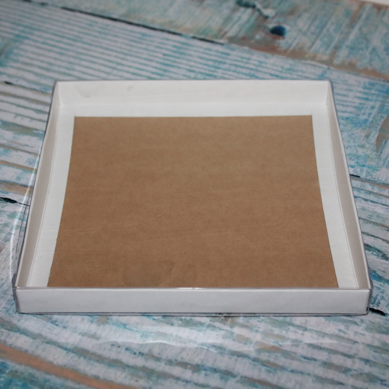 Коробка для десертов 21*21*3 см