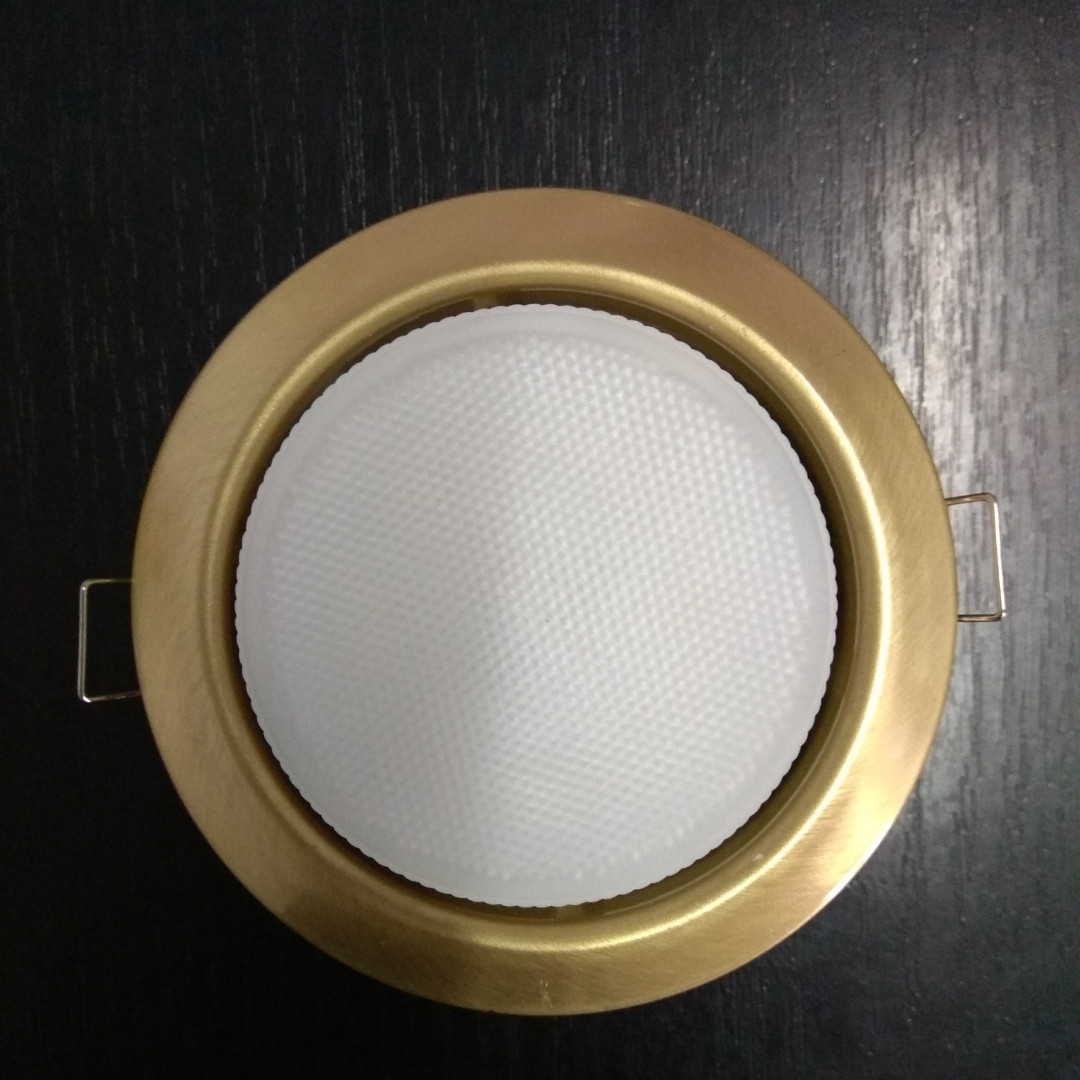 Спот ecola с заменяемой диодовой лампой, золото-сатин, лампа в комплект не входит - фото 1 - id-p58385694
