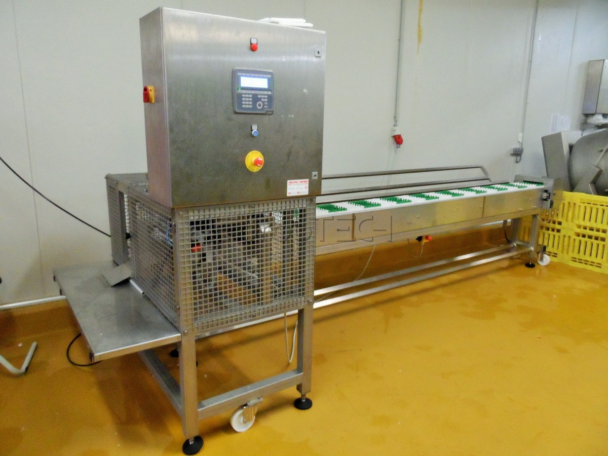 AUTOMATICAL SPITTING OF MEAT, VEGETABLES, SAUSAGES, BACON