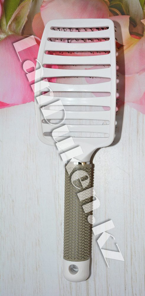 Массажная расческа вентиляционная с пластмассовыми зубчиками (белая) - фото 4 - id-p58431321