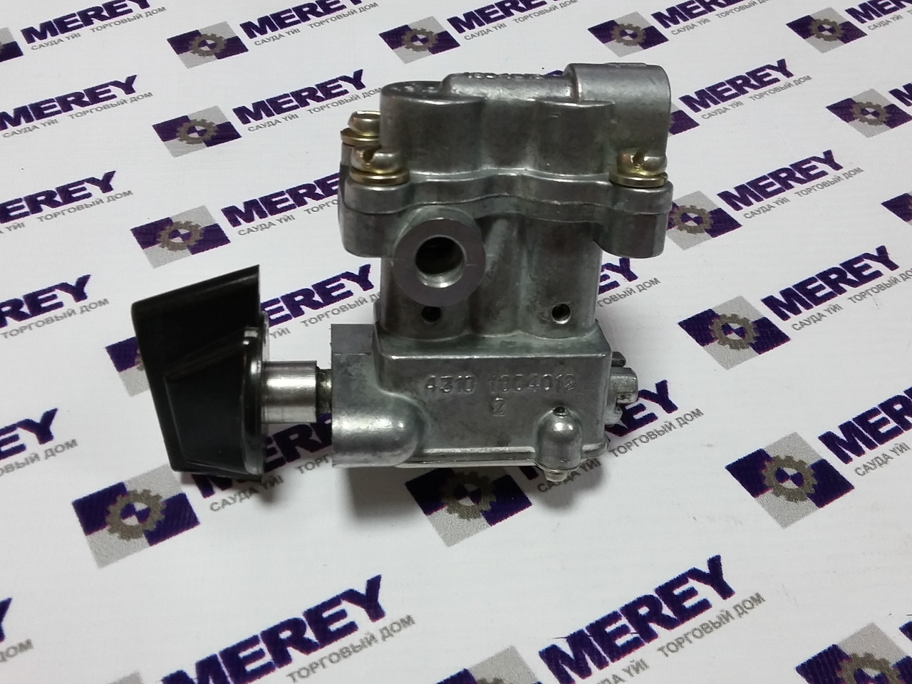 4310-1804010. 4310-1804012 кран управления раздаточной коробкой. Кран раздатки камаз 4310. Кран управления рк 4310-1804010. Кран управления раздаткой камаз 4310.