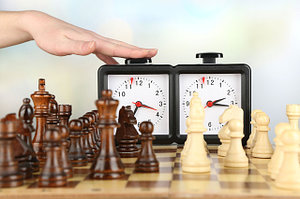 Шахматы и шахматные часы