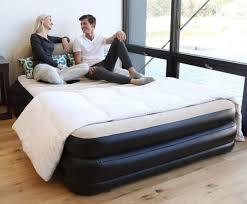 Двухместная надувная кровать со спинкой, со встроенным насосом, Bestway 67483