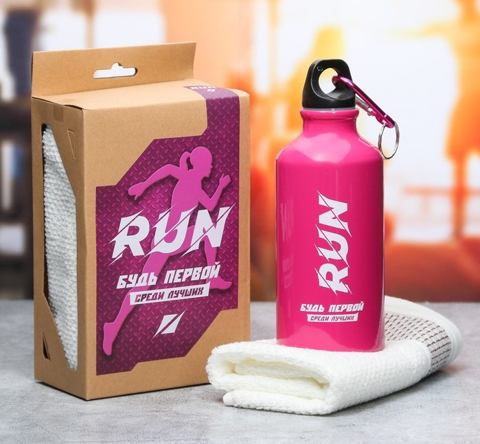 Подарочный набор "Run" из бутылки для воды (400 мл) и полотенца