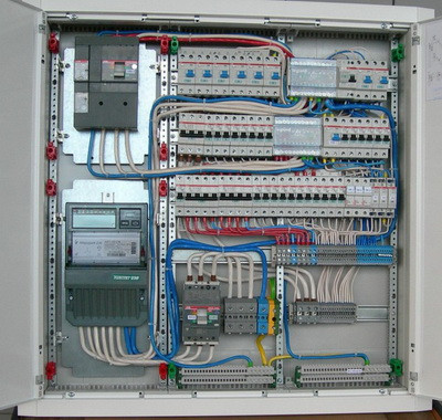Монтаж и демонтаж приборов учета электрической энергии (электросчетчиков) - фото 1 - id-p4193595