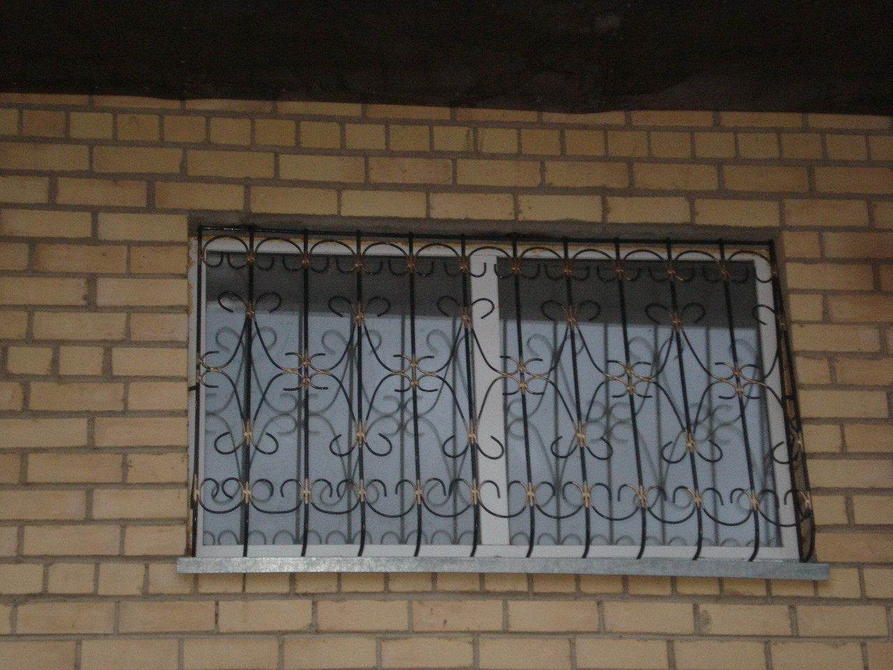 Решетки металлические на окна - фото 1 - id-p59432934