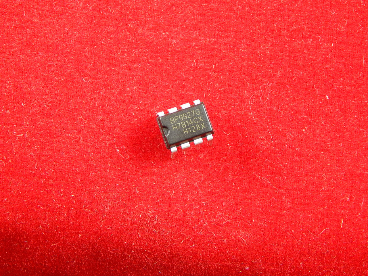 BP9927G AC/DC LED драйвер DIP8 - фото 1 - id-p59446570