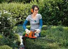 Кусторезы, ножницы для травы и кустов