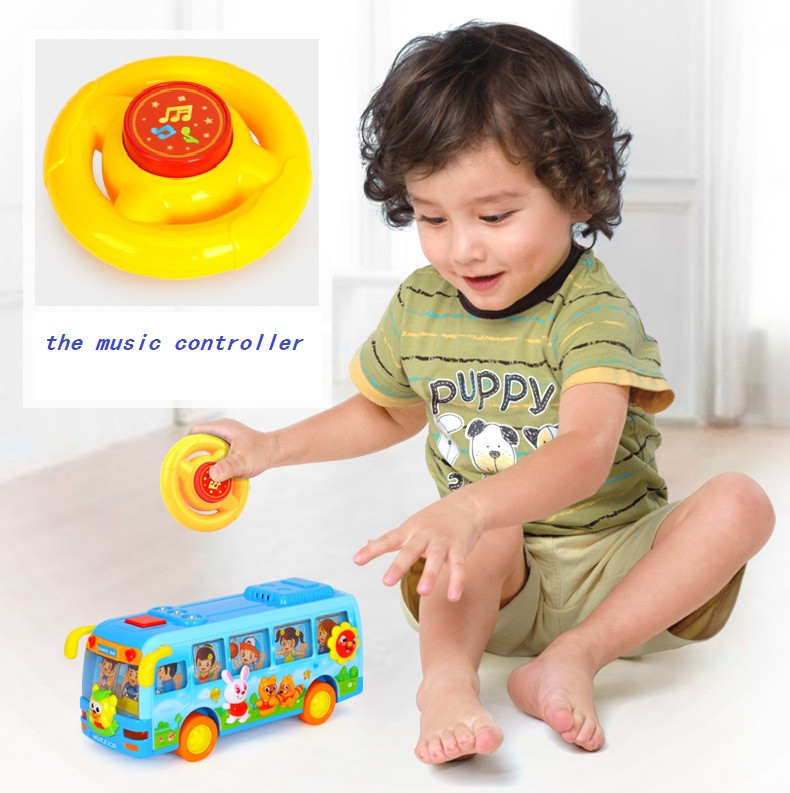 Игрушка Huile Toys ШКОЛЬНЫЙ АВТОБУС с логикой (музыка, свет) 908