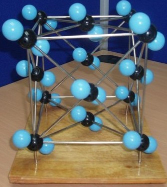 Модель "Кристаллическая решётка диоксида углерода СО2 или углекислого газа" - фото 1 - id-p59872294