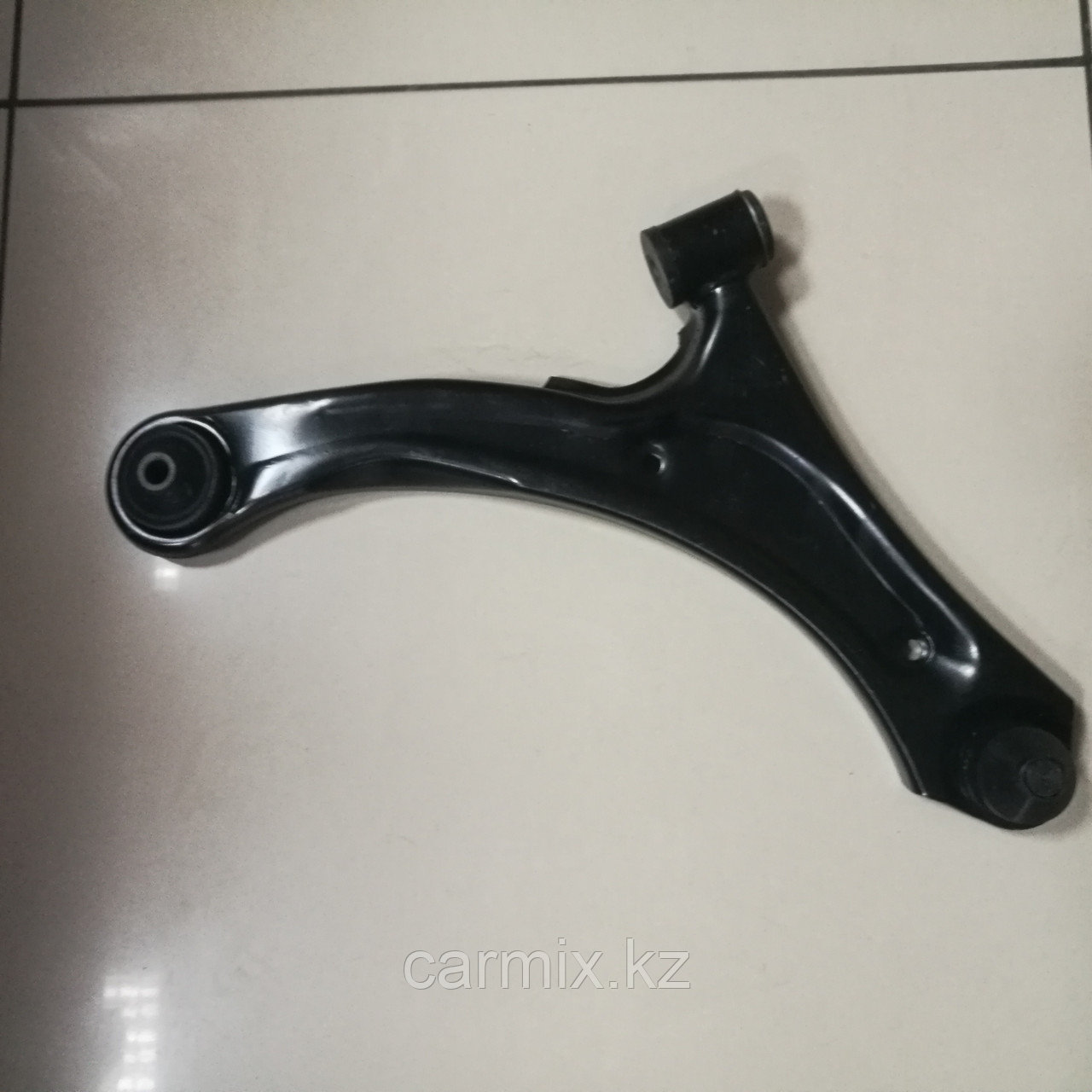 Рычаг передний нижний правый SUZUKI LIANA RH413/RH416