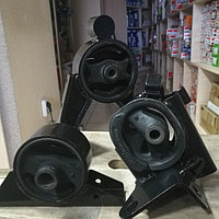 Подушка двигателя