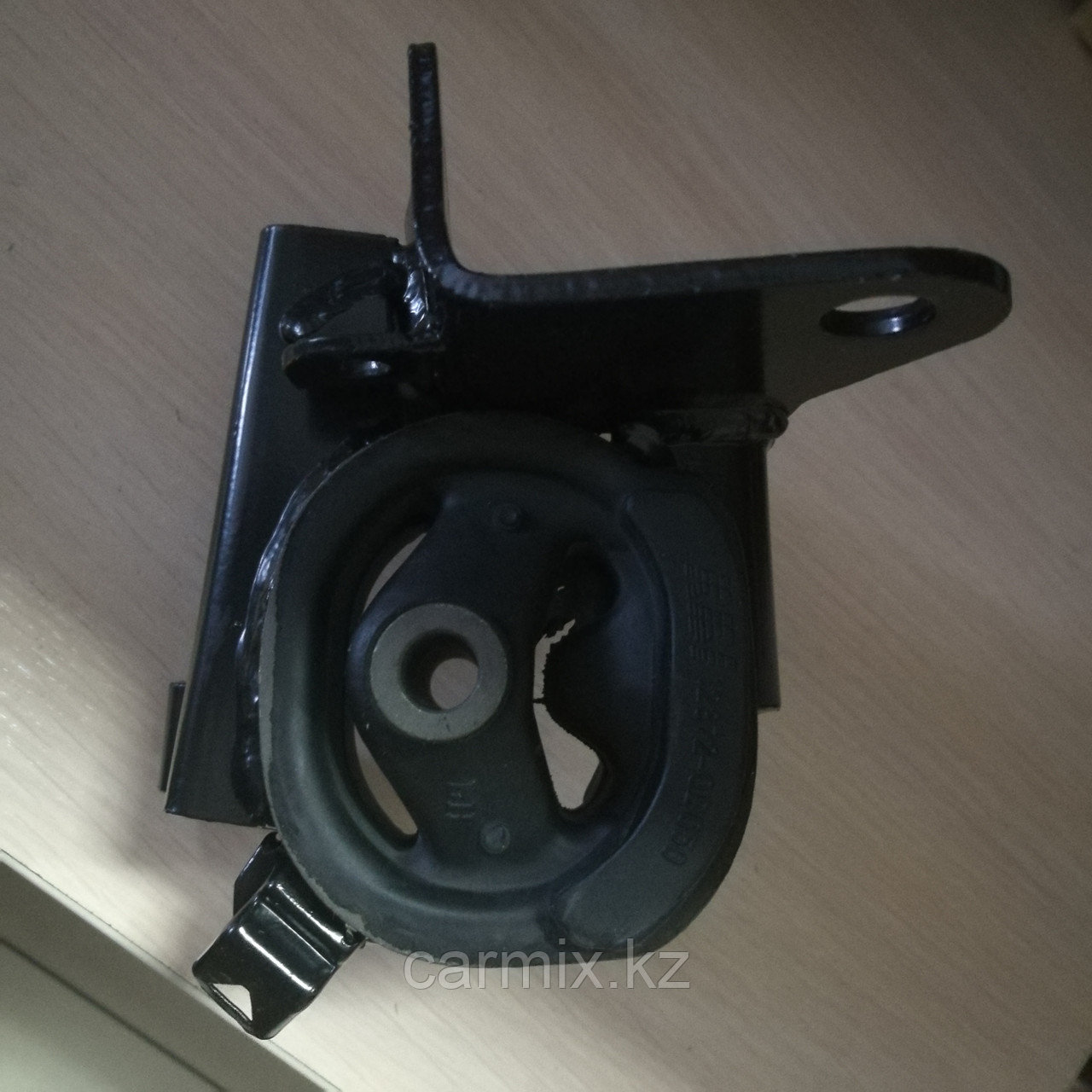 Подушка двигателя левая COROLLA ZZE121, ZZE122 2000-2007