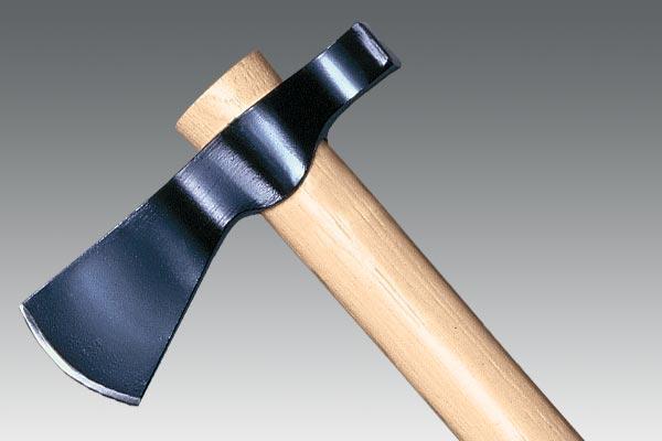 Топор Cold Steel Trail Hawk, Общая длина: 559 мм, Лезвие: 57 мм, Обух: 165 мм, Материал клинка: Сталь углеродн