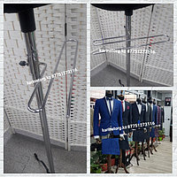 Перекладина для демонстрации штанов и юбок