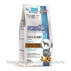 Сухой корм для собак средних пород Forza10 Medium Diet Low Grain Cavallo/piselli (конина)