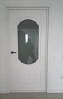 Межкомнатная дверь со стеклом