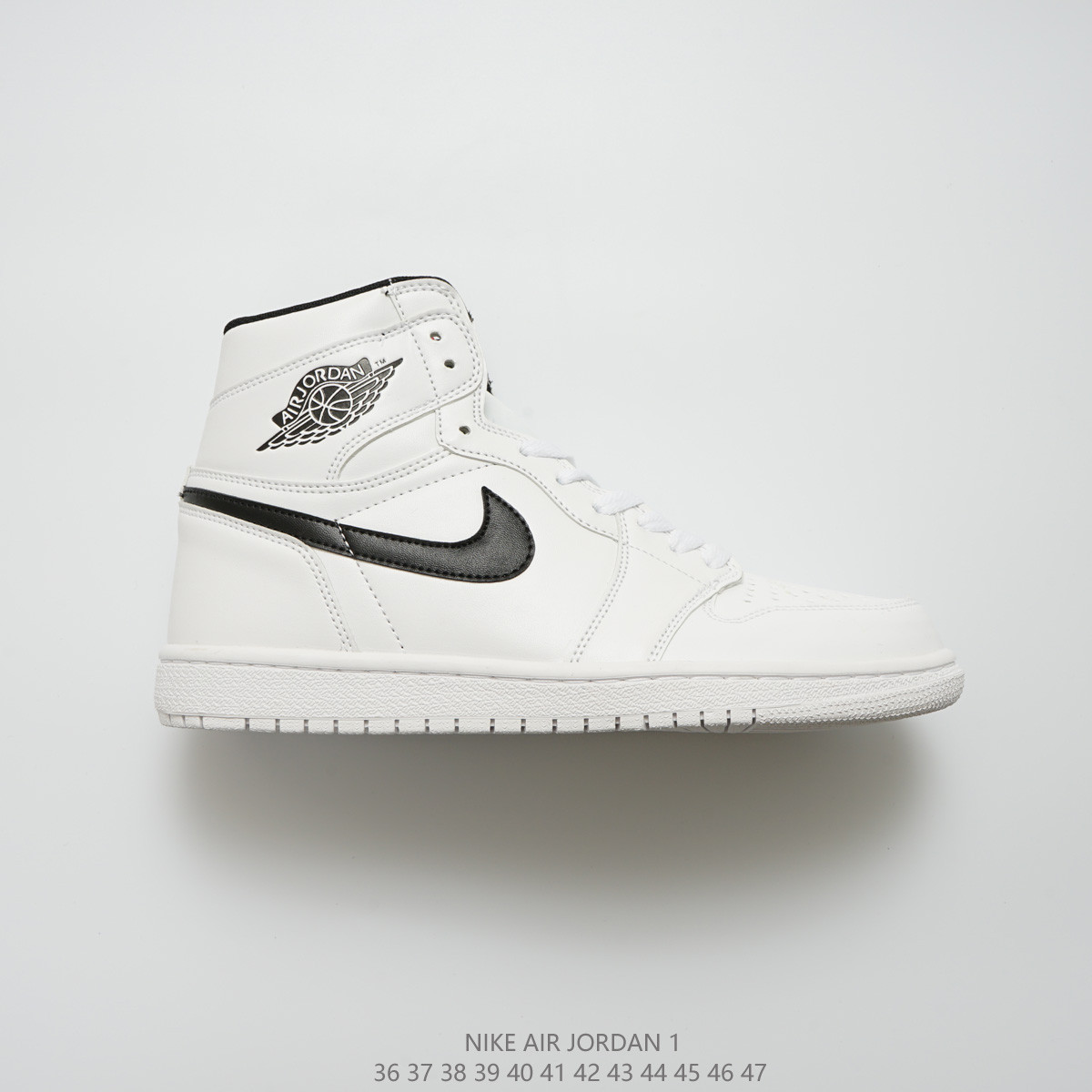 Баскетбольные кроссовки Nike Air Jordan 1 Retro