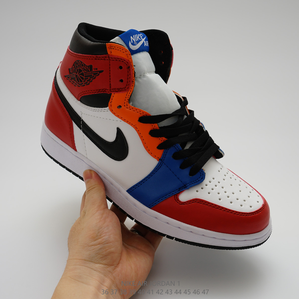 Баскетбольные кроссовки Nike Air Jordan 1 Retro - фото 3 - id-p60465800