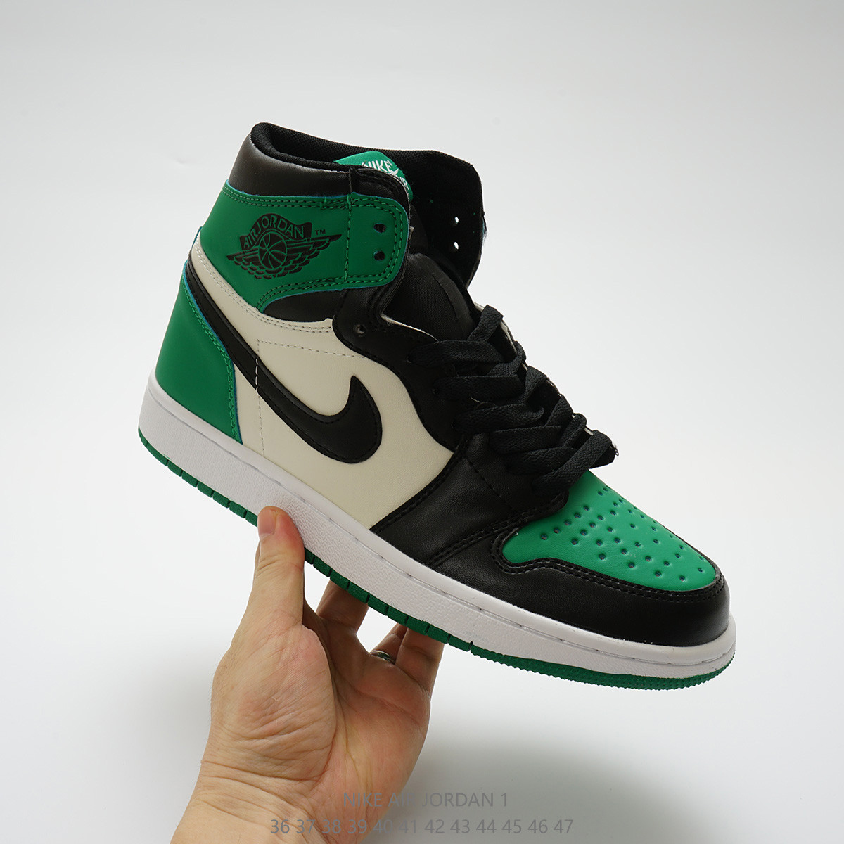 Баскетбольные кроссовки Nike Air Jordan 1 Retro - фото 3