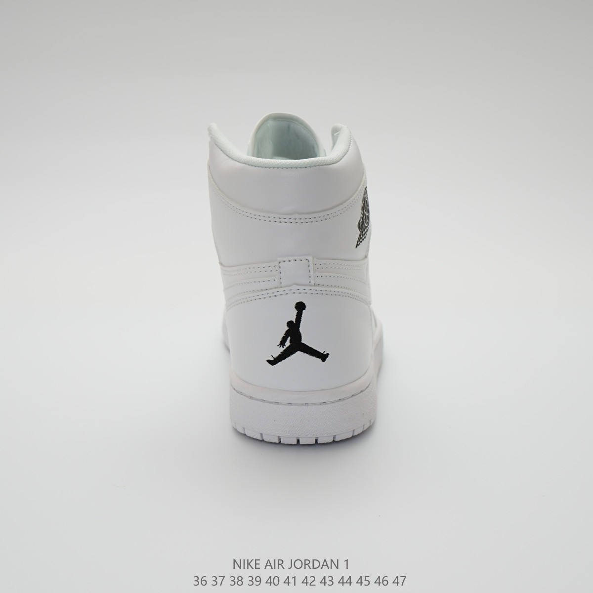 Баскетбольные кроссовки Nike Air Jordan 1 Retro - фото 3 - id-p60468152
