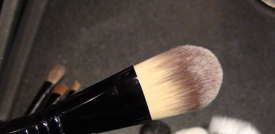 Кисть MAC для макияжа, основного тона 190, нанесение тональной основы, кремов, скрабов - фото 4 - id-p4474625