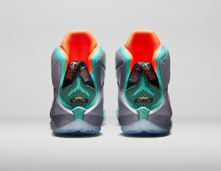 Баскетбольные кроссовки Nike Lebron 12 Christmas Edition - фото 6 - id-p4477234