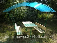 Навес с двумя скамейками и столом