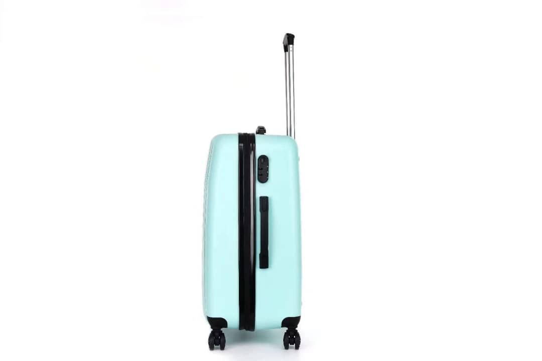 Пластиковый чемодан на колесах Hippo 78 л Голубой