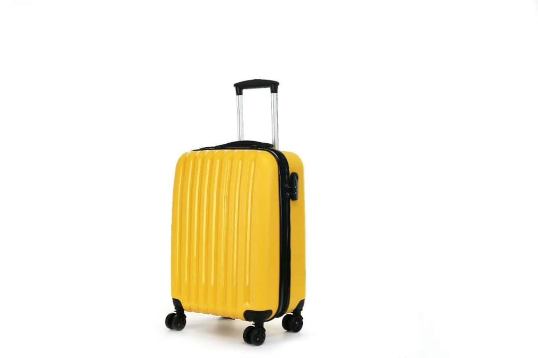 Пластиковый дорожный чемодан Hippo 45 л Желтый