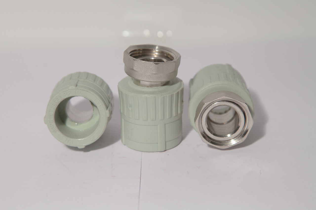 Адаптор с накидной гайкай Formul 25x3/4"мм.