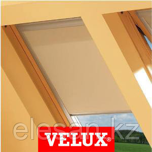 Шторы на мансардные окна Velux 66х118 цвет бежевый