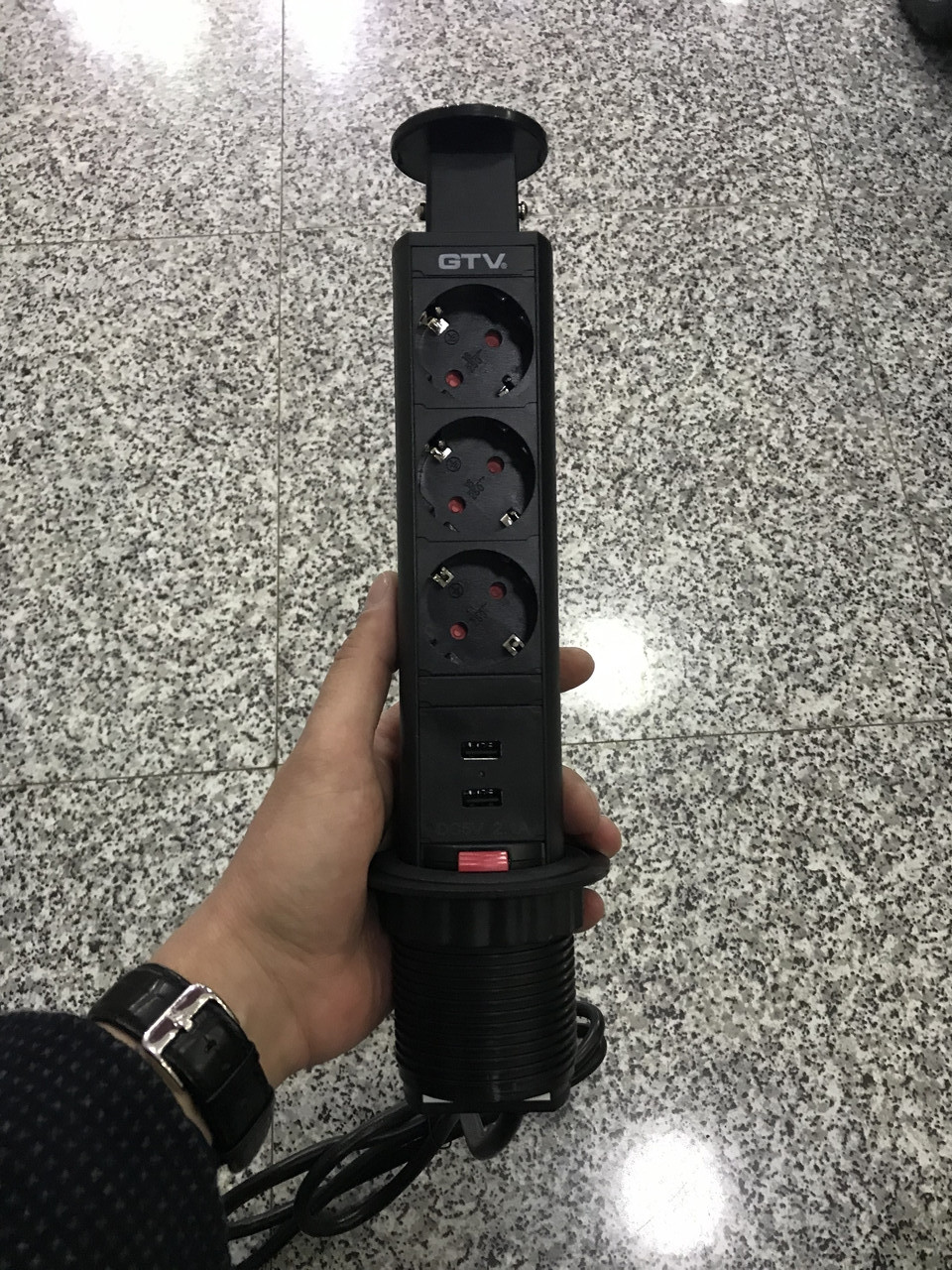 Выдвижной блок розеткок GTV (на 3 розетки, 2 USB)