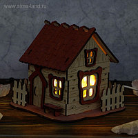 Соляной светильник "Домик" № 1 с кристаллами 16х15 см, деревянный декор