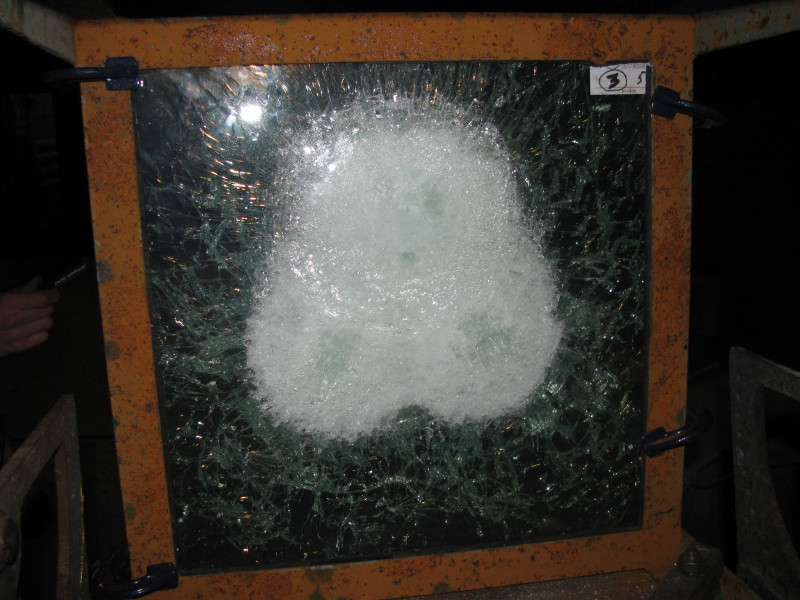 Пулестойкое бронированное стекло, фото 1