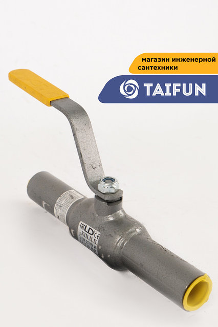 Өте жас жалаңаш ұлдар