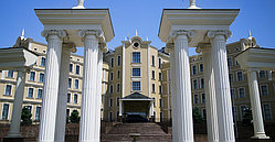 Сарыагаш отель 5* Aрай Deluxe Thermal Resort