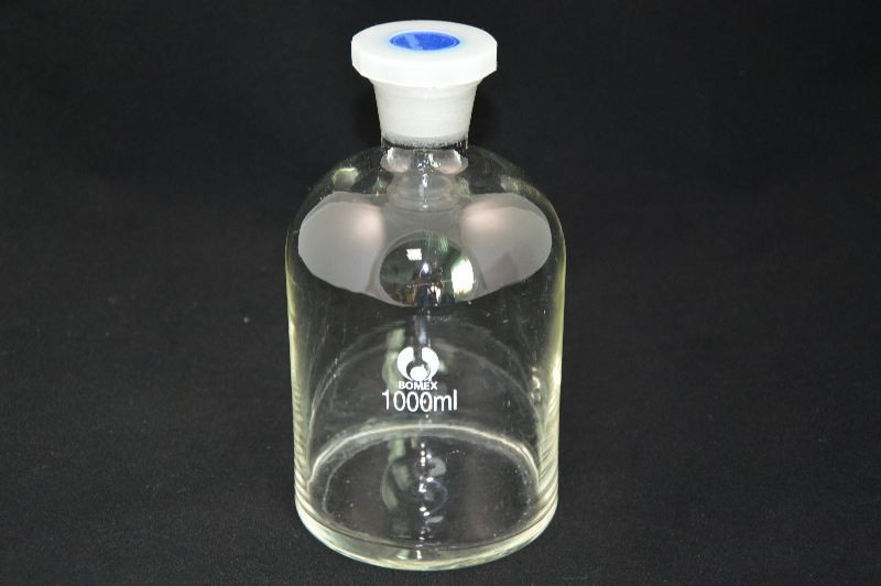 Бутыль для химреактивов с пластмассовой пробкой (1000 мл) - фото 1 - id-p4577746